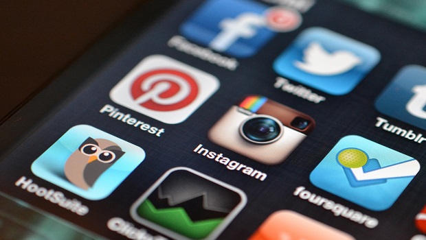 Comment Envoyer 1000 Sms D'un Coup Iphone enregistrer-une-photo-instagram-iphone | Tronche de Geek